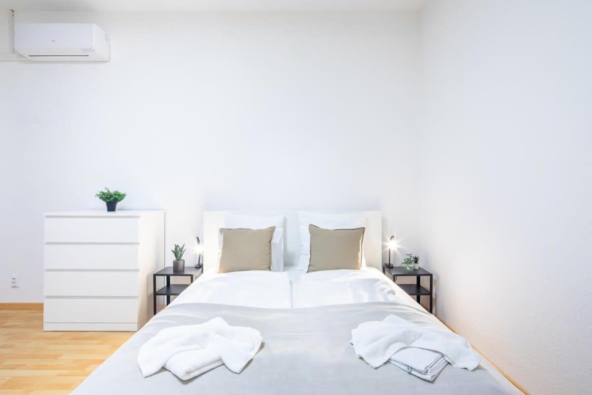 Very Central Convenient Flat 부다페스트 외부 사진